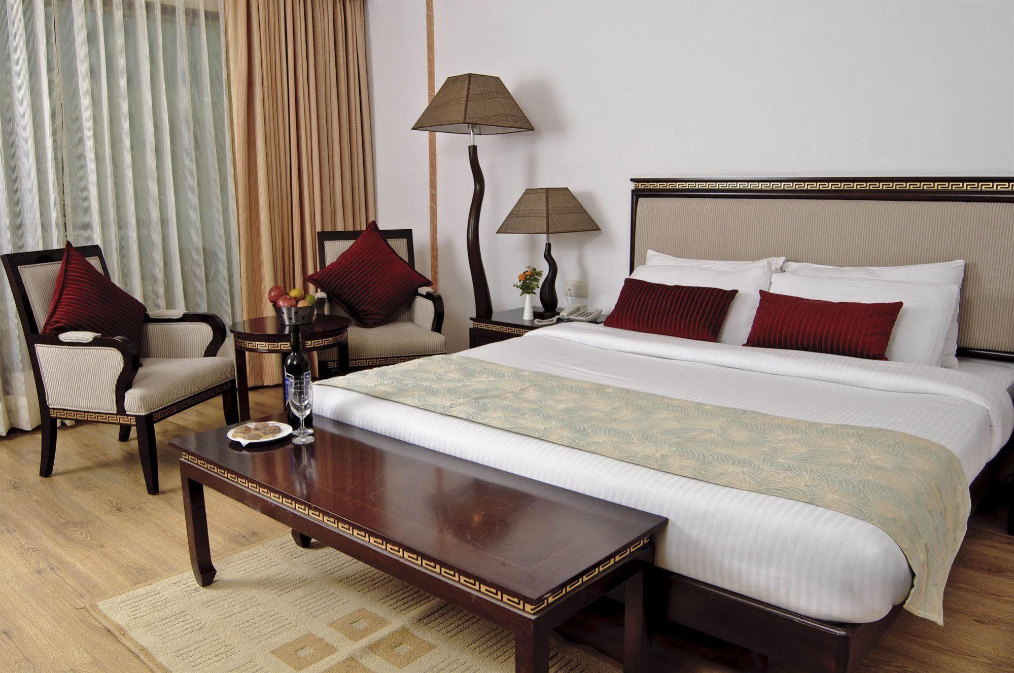 Mastiff Grand Resort 4*