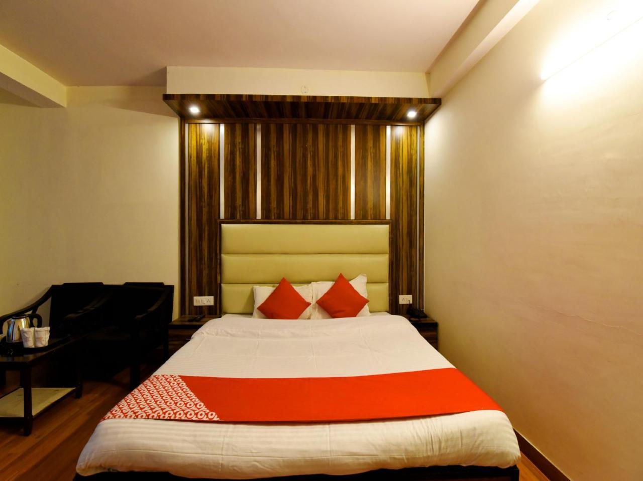 Hotel Oyo 15216 North