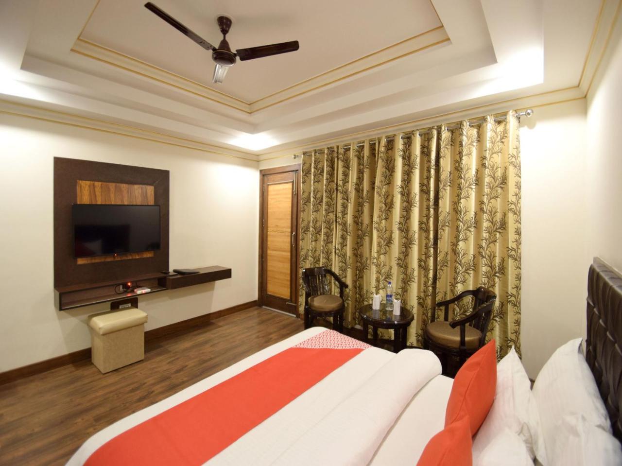 Hotel Oyo 12072 Lifestyle