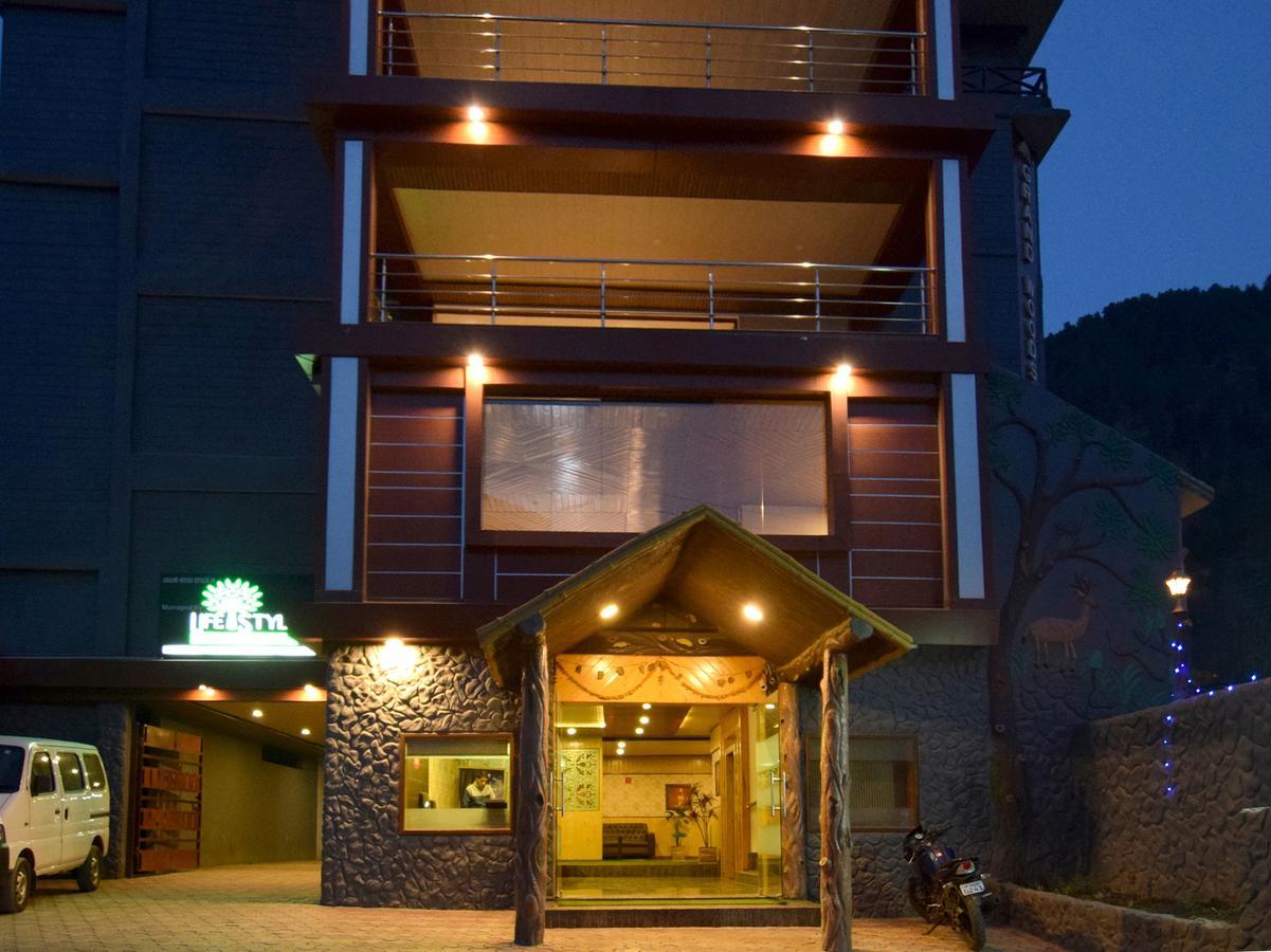 Oyo 12072 Lifestyle Hotel 3*