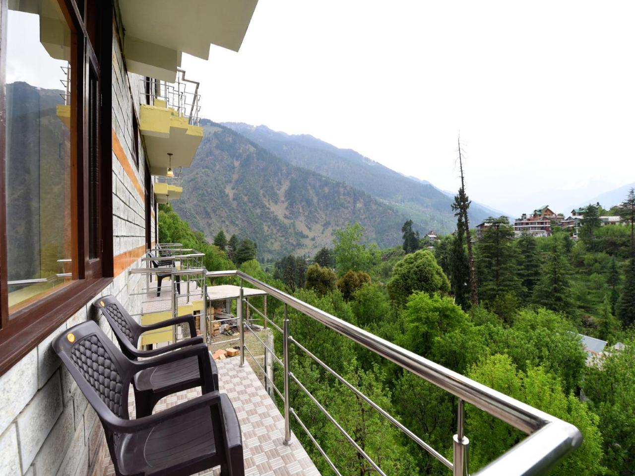 Oyo 14141 Apple Valley View Manali (Himachal Pradesh)