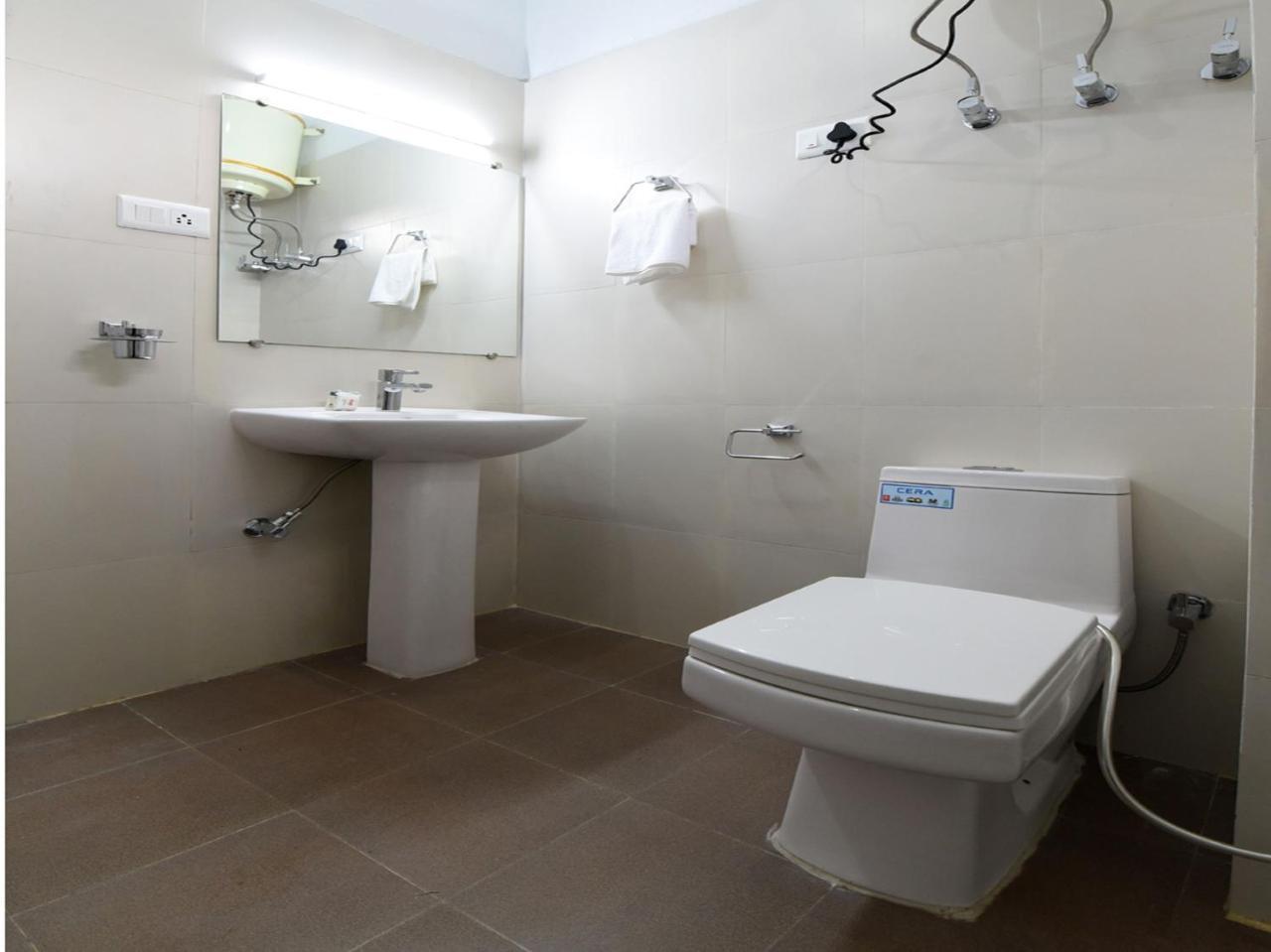 Oyo 14141 Apple Valley View 3*
