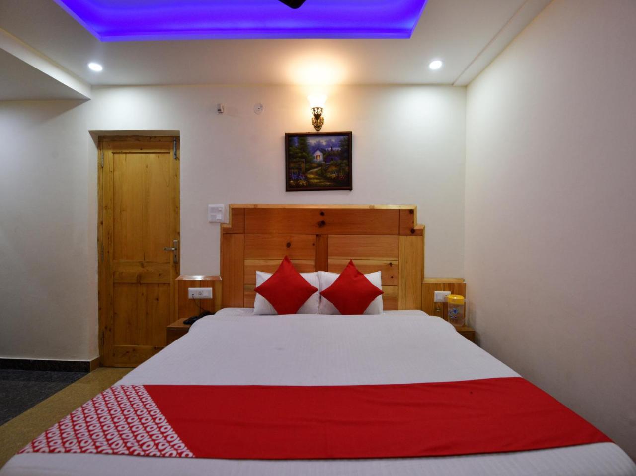 Hotel Oyo 14141 Apple Valley View Manali (Himachal Pradesh)