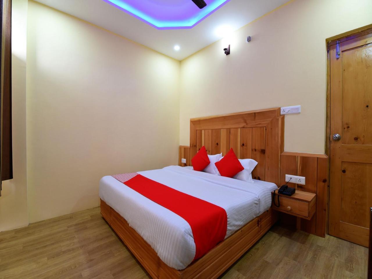 Oyo 14141 Apple Valley View Hotel
