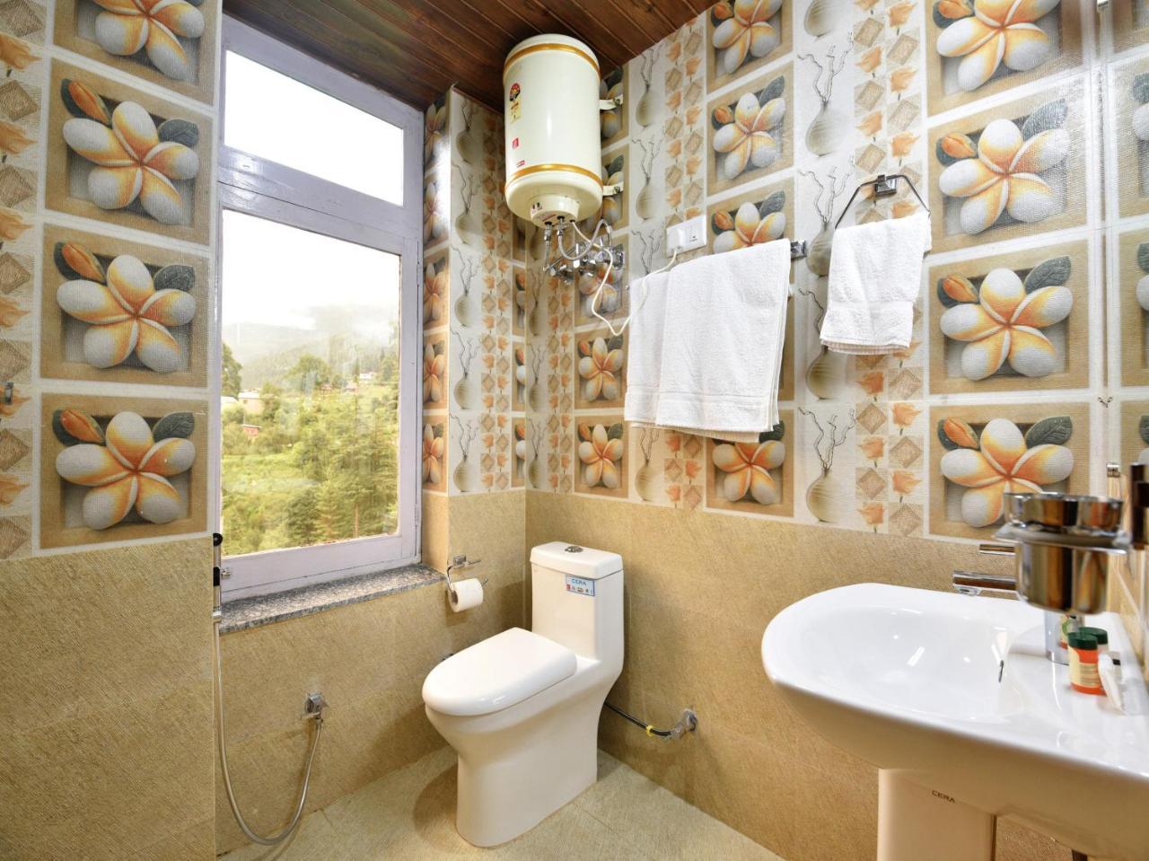 Oyo 14141 Apple Valley View Hotel 3*