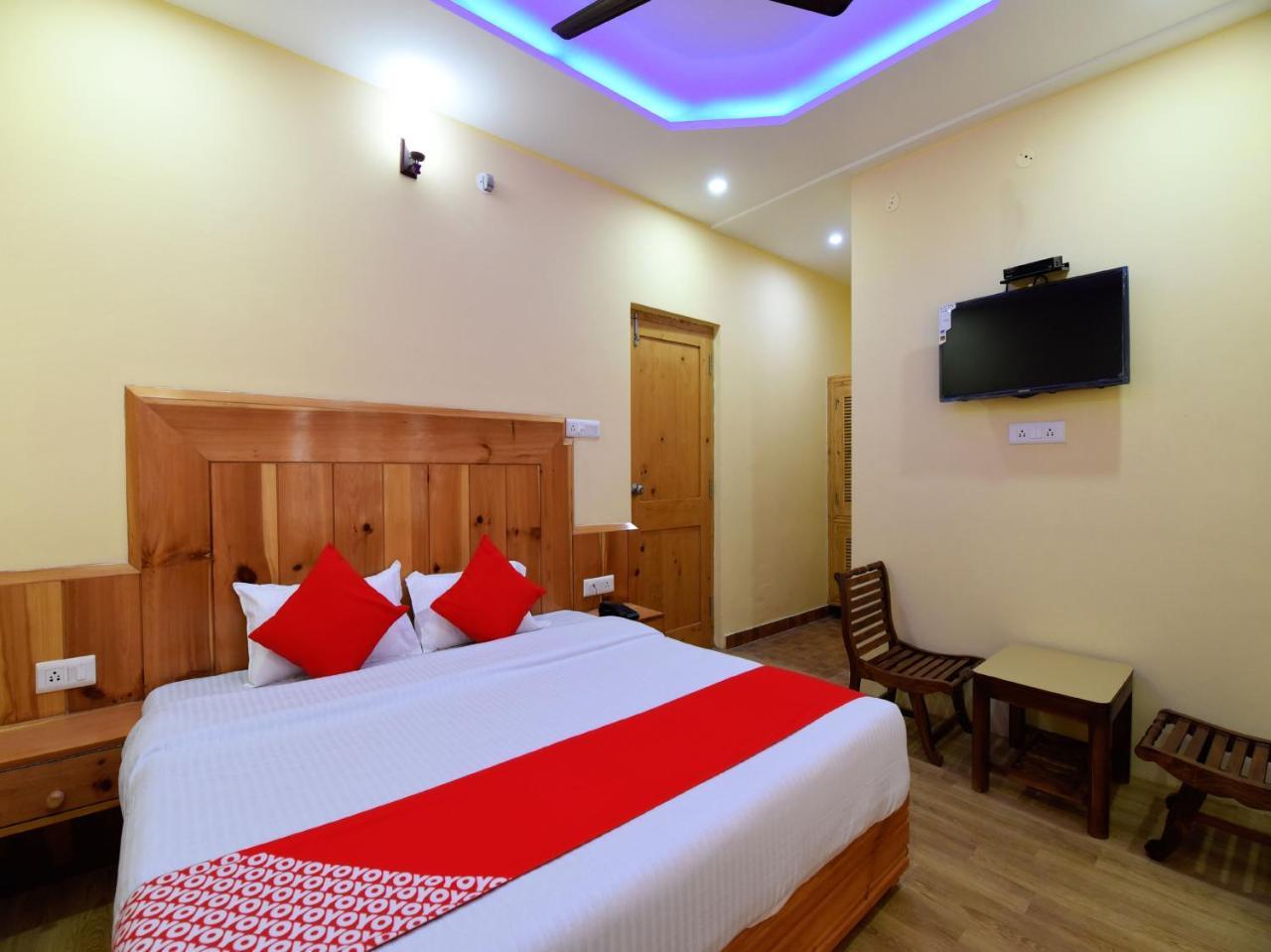 Oyo 14141 Apple Valley View Hotel Manali (Himachal Pradesh)