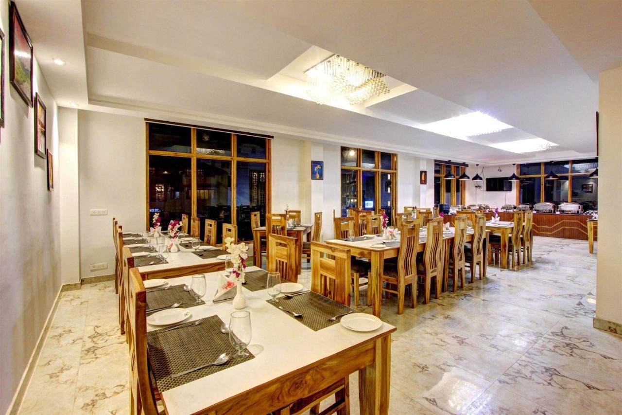 Hill County & Hotel Manali (Himachal Pradesh)