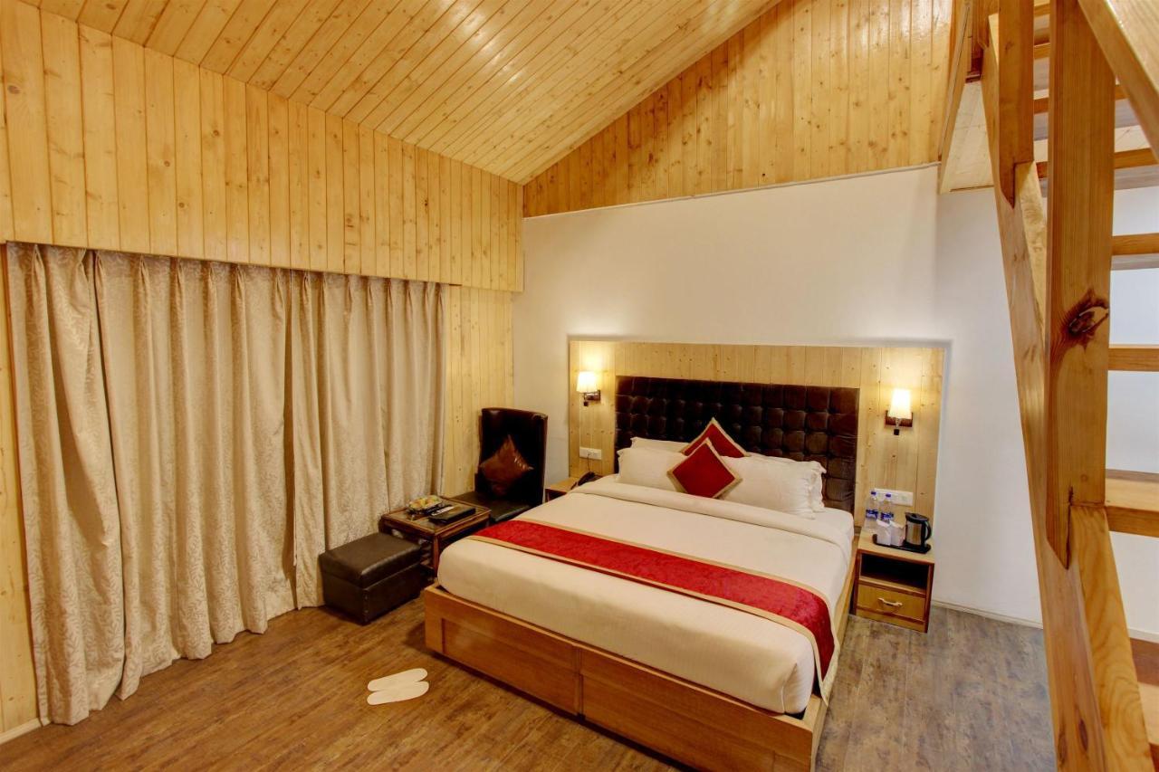 Hill County & Hotel Manali (Himachal Pradesh)