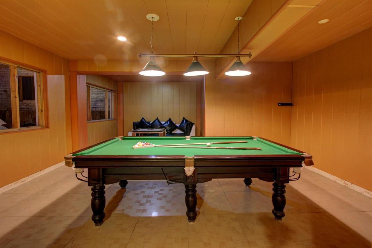 Hotel Hill County & Manali (Himachal Pradesh)