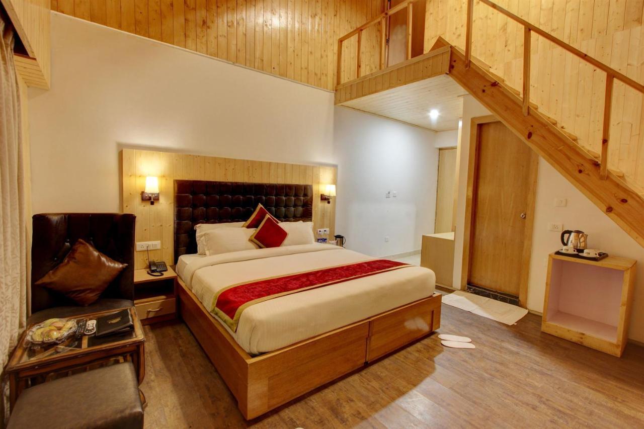 Hill County & Hotel 4*