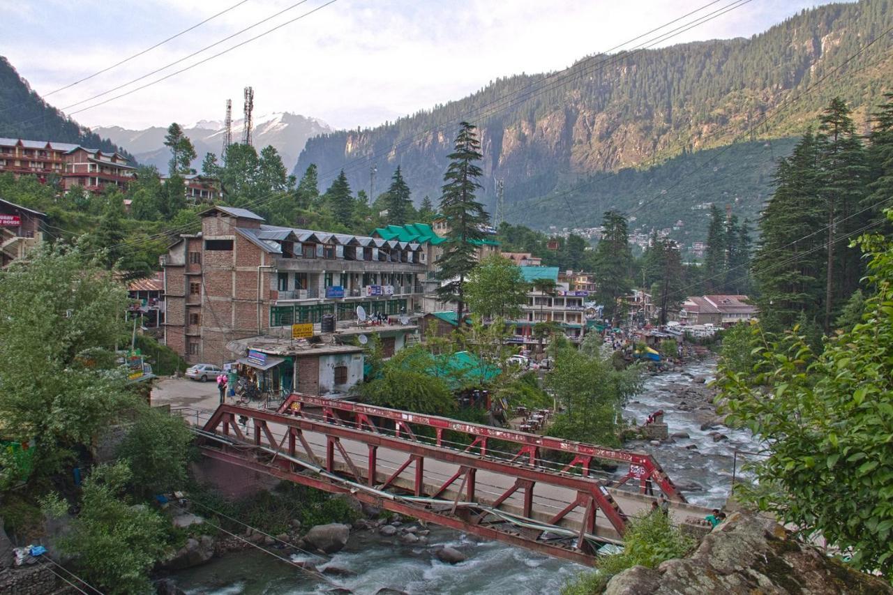 Hotel Dream River
