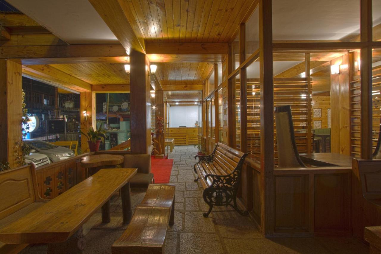 Hotel The Whispering By Vivaan 4*