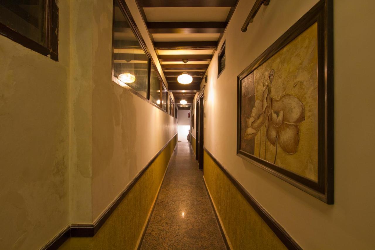 Hotel The Whispering By Vivaan Manali (Himachal Pradesh)