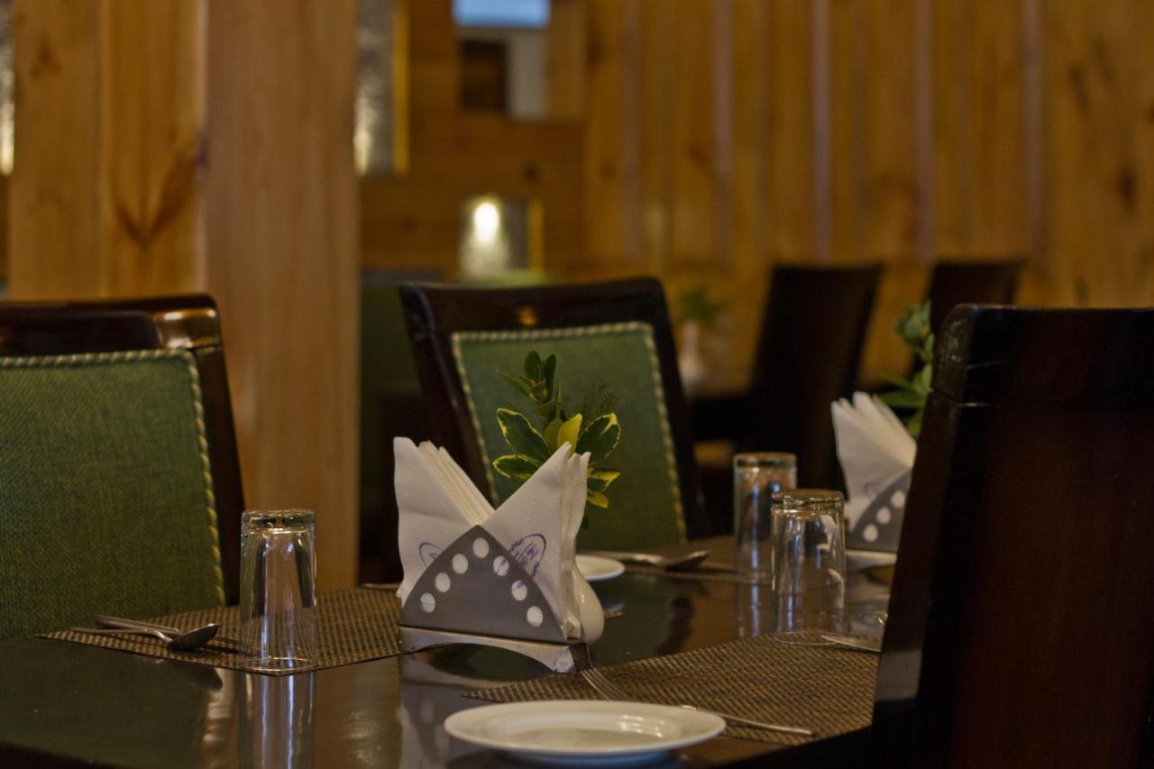 Hotel The Whispering By Vivaan Manali (Himachal Pradesh)