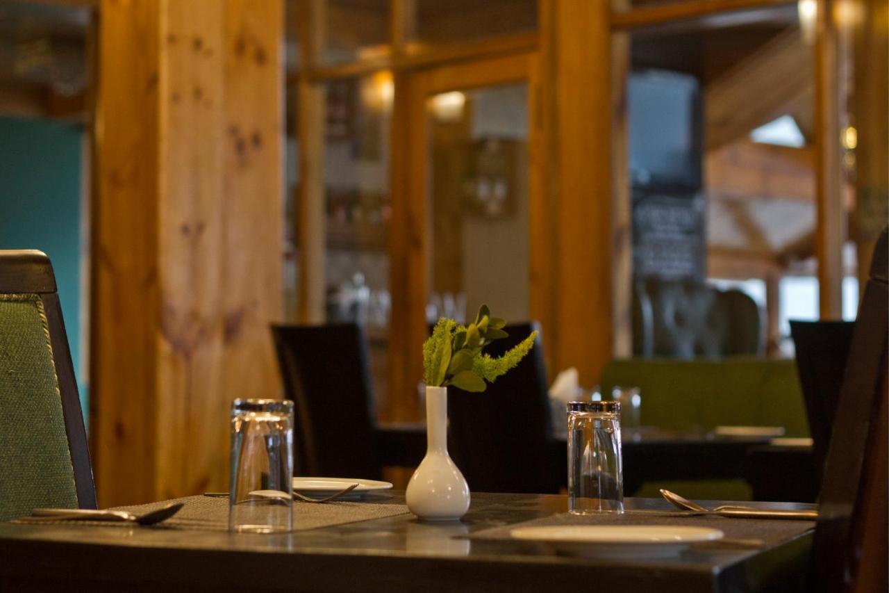 The Whispering By Vivaan Hotel