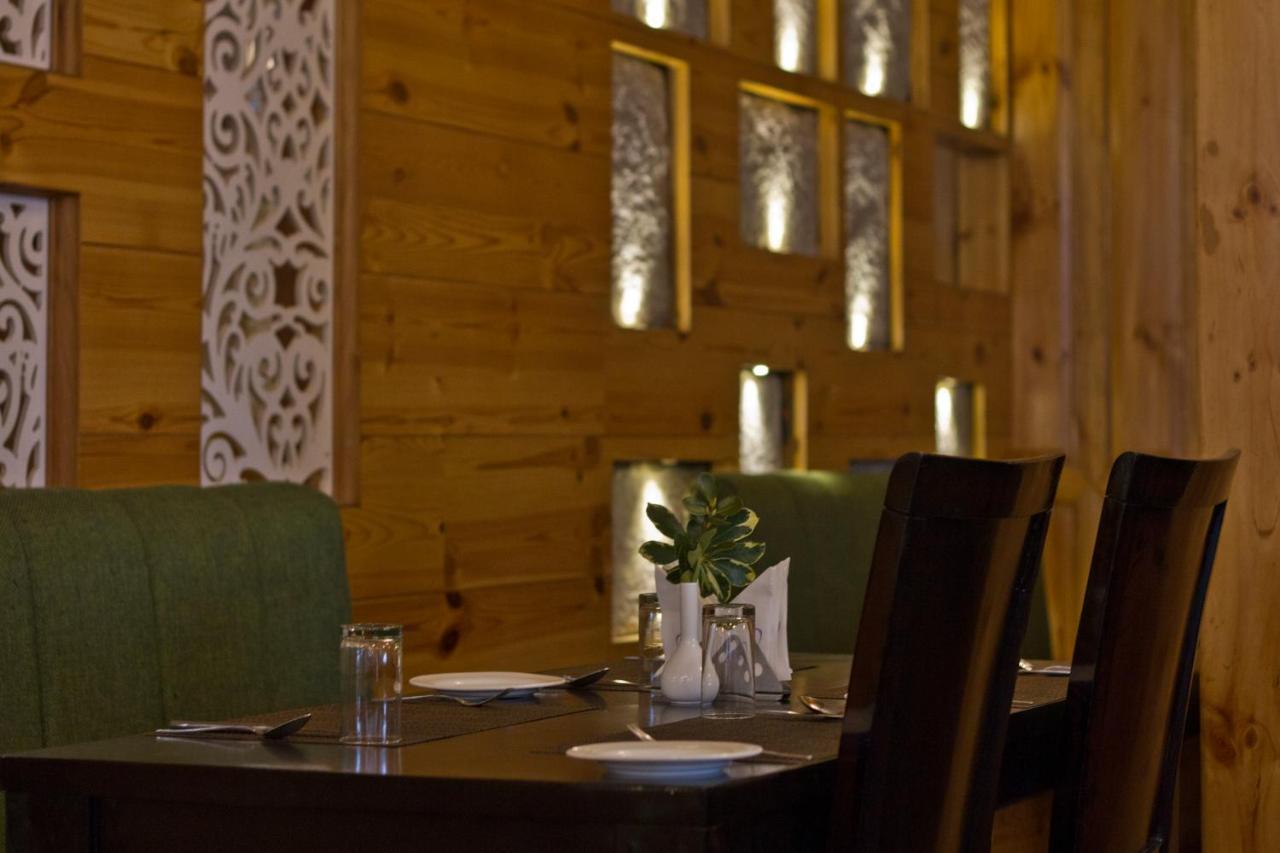 The Whispering By Vivaan Hotel Manali (Himachal Pradesh)