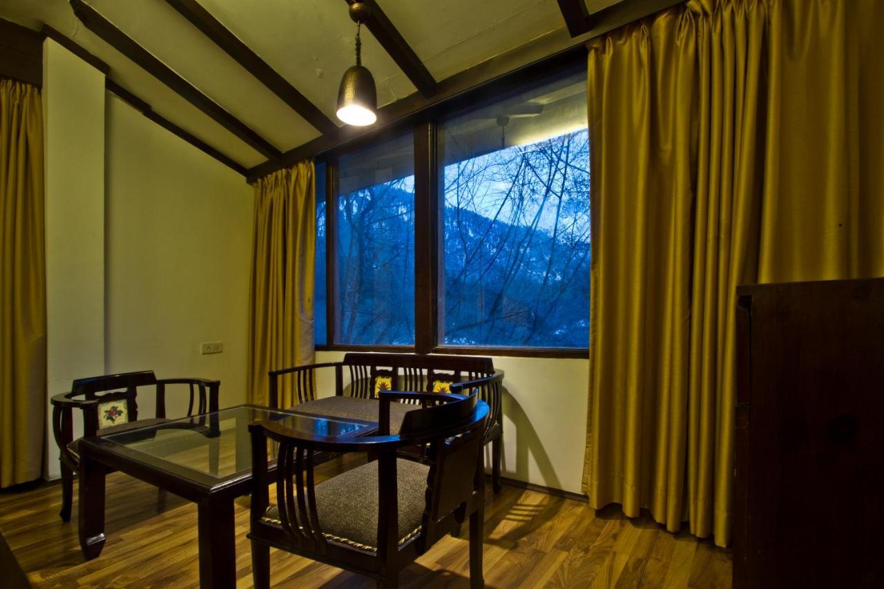 The Whispering By Vivaan Hotel Manali (Himachal Pradesh)