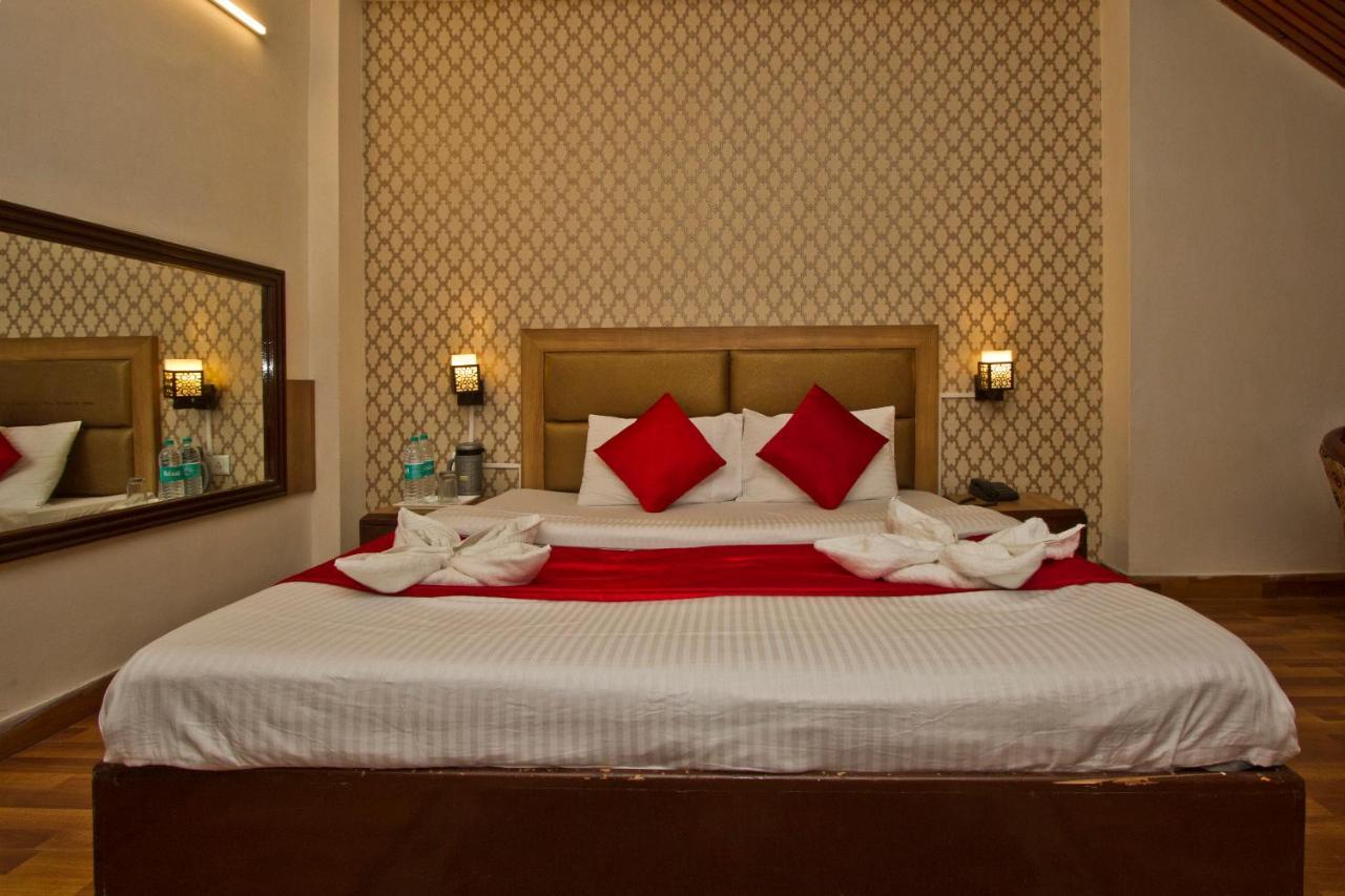 Sitara International Hotel 3*