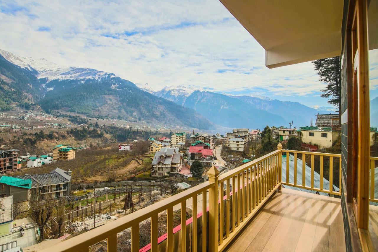 Oyo 24026 Snow Hills Manali (Himachal Pradesh)