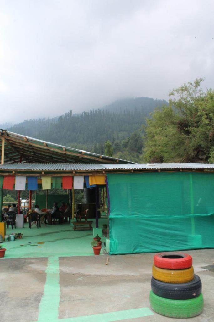 Lilly & Cafe Manali (Himachal Pradesh)