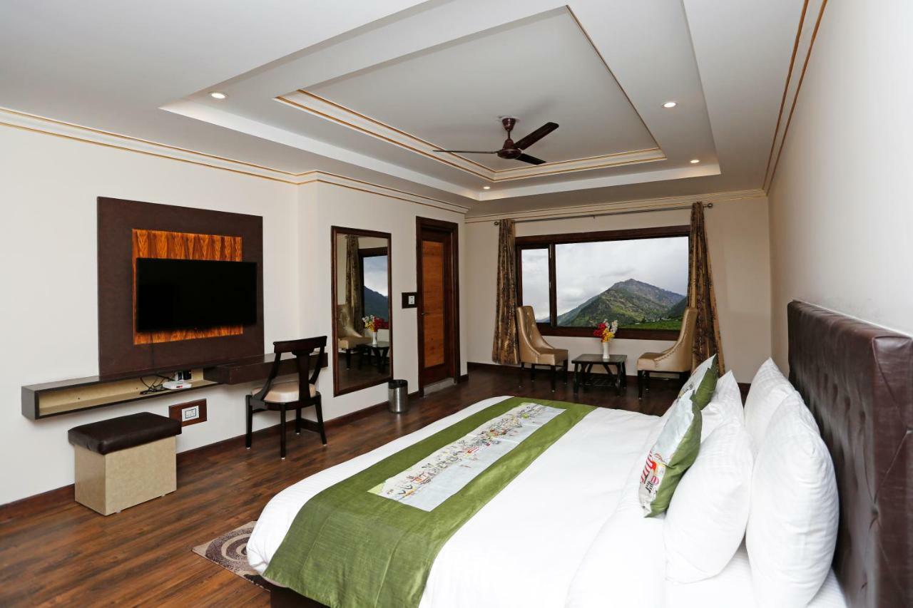 Oyo 12072 Lifestyle Hotel 3*