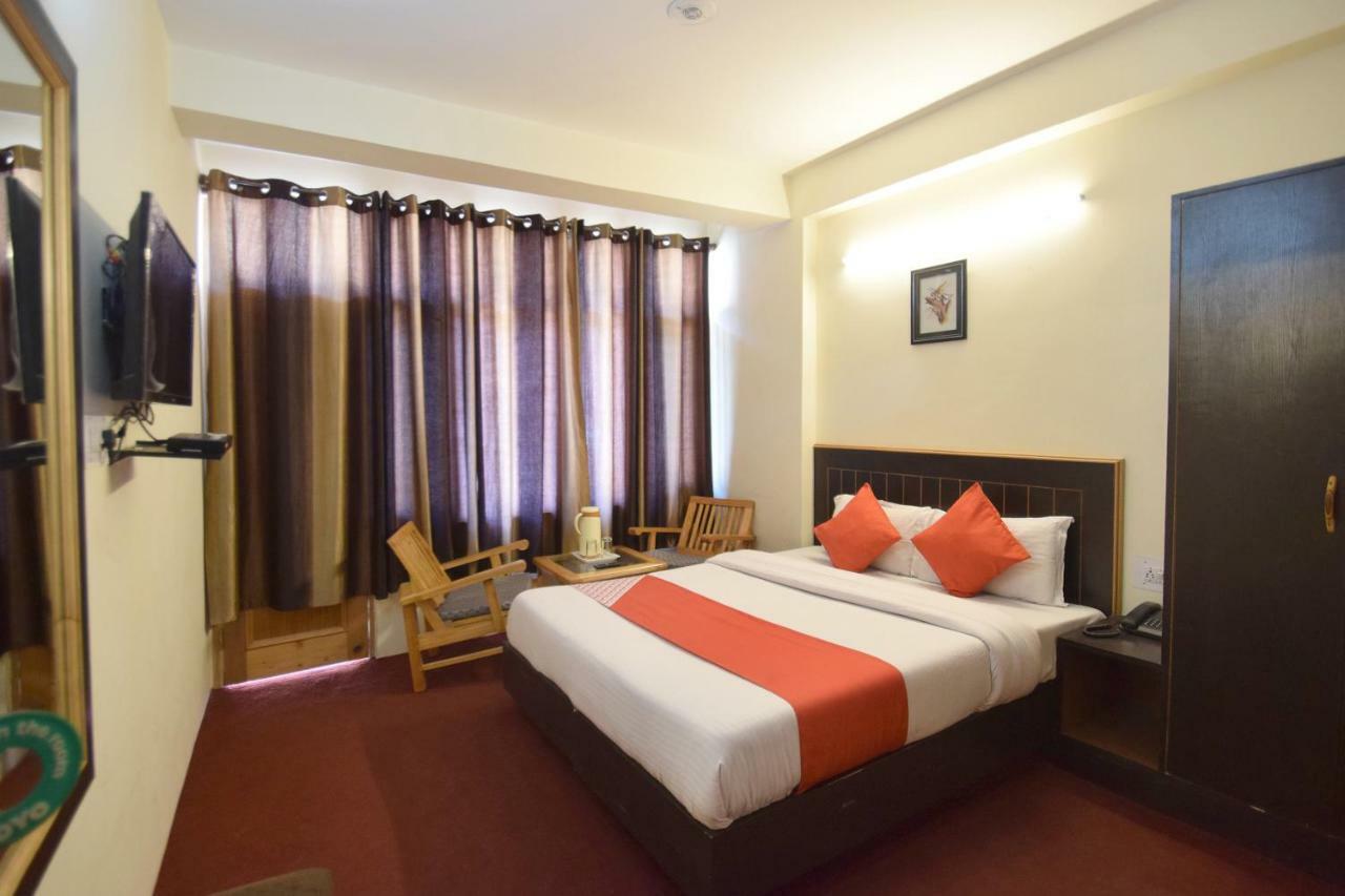 Oyo 5698 The Destination Hotel 3*