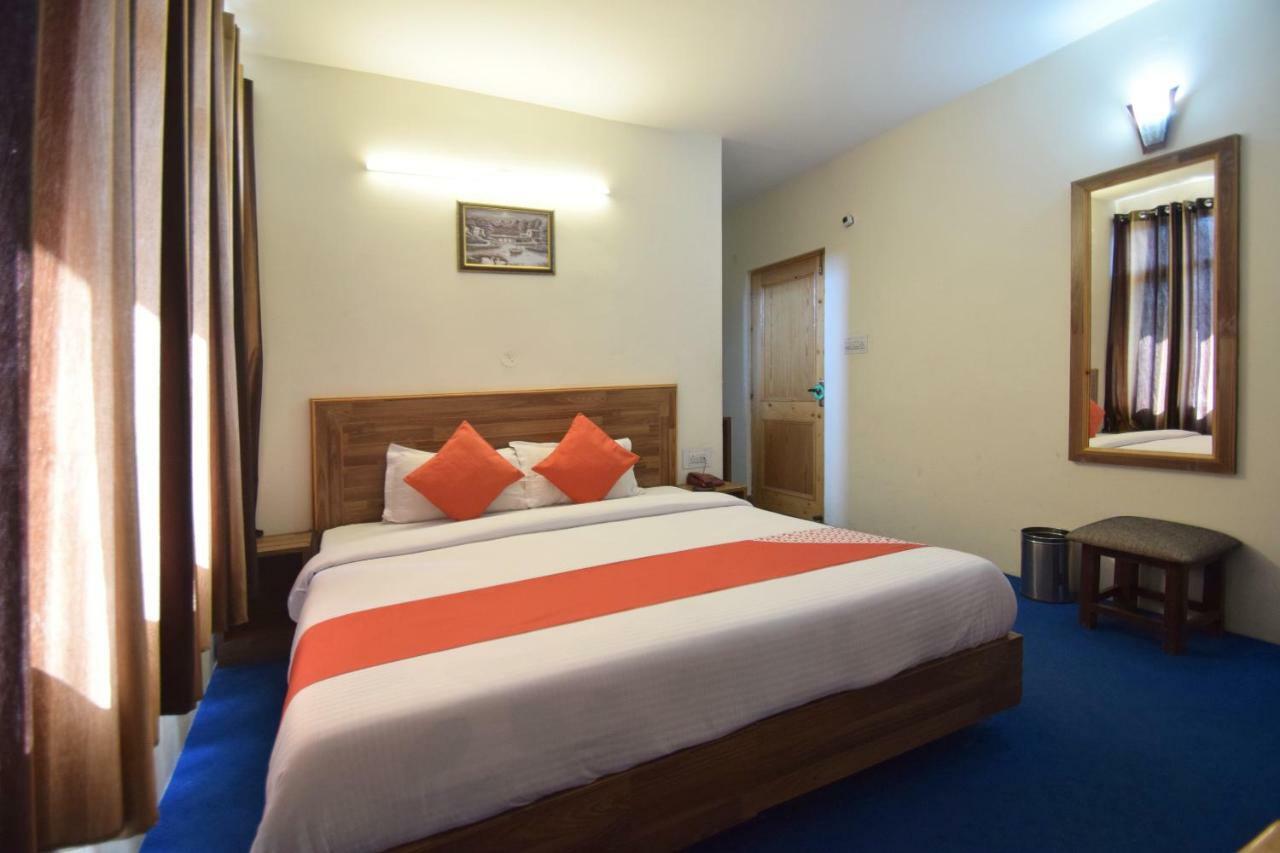 Oyo 5698 The Destination Hotel 3*