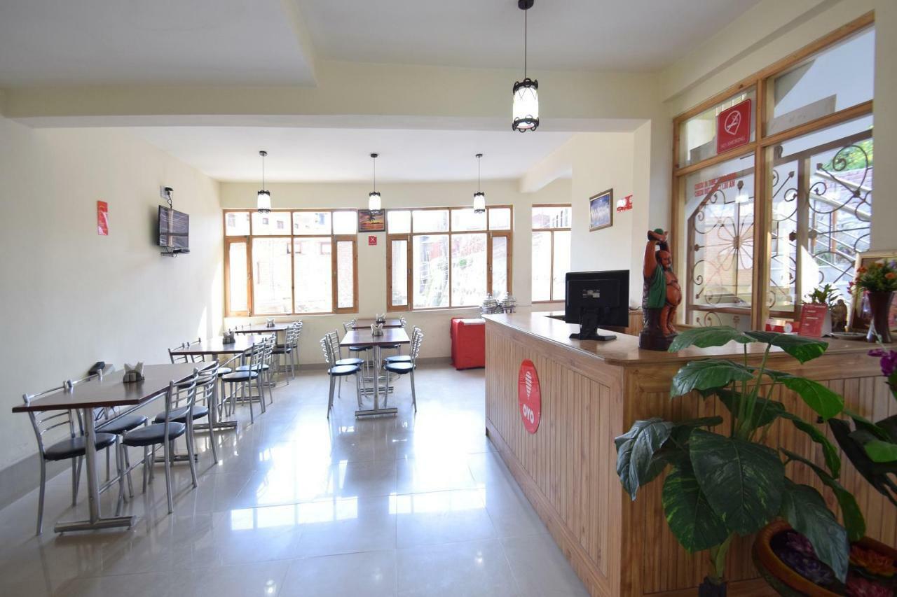 Hotel Oyo 5698 The Destination 3*