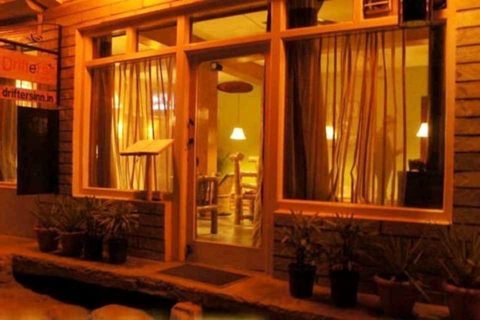 Guest house Drifter's & Cafe 3*