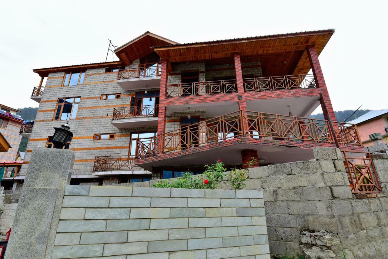 Oyo 38759 Tara Cottages Manali (Himachal Pradesh)