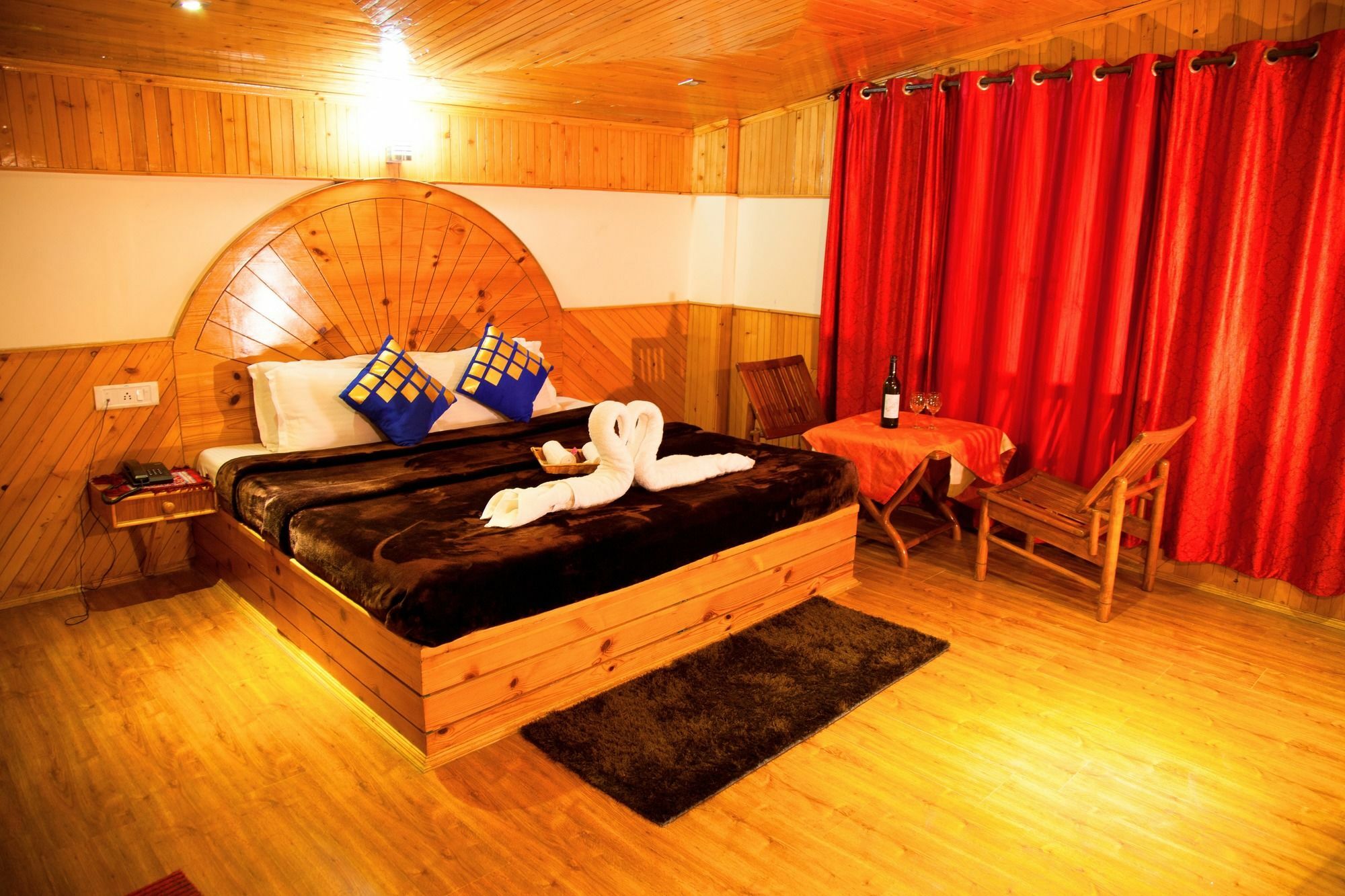 Pause At Hotel Manali (Himachal Pradesh)