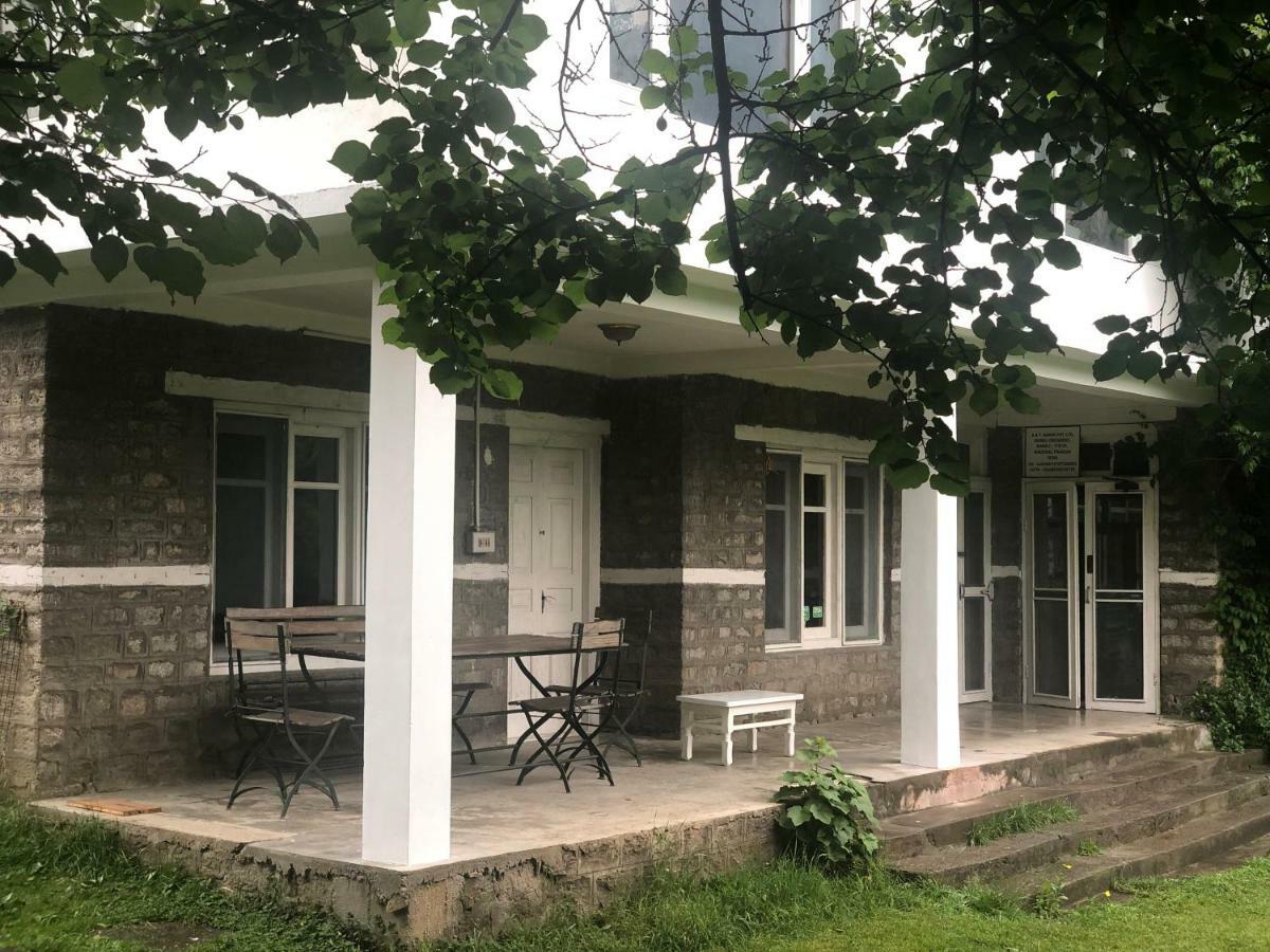 Hotel John Banon's Manali (Himachal Pradesh)