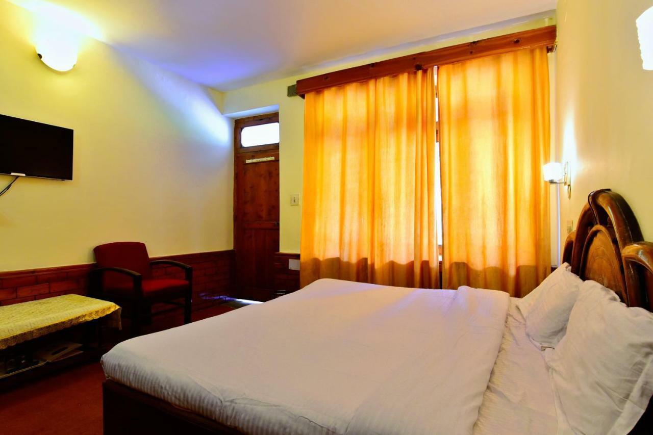 Spot On 37336 Neelgiri Hotel 3*