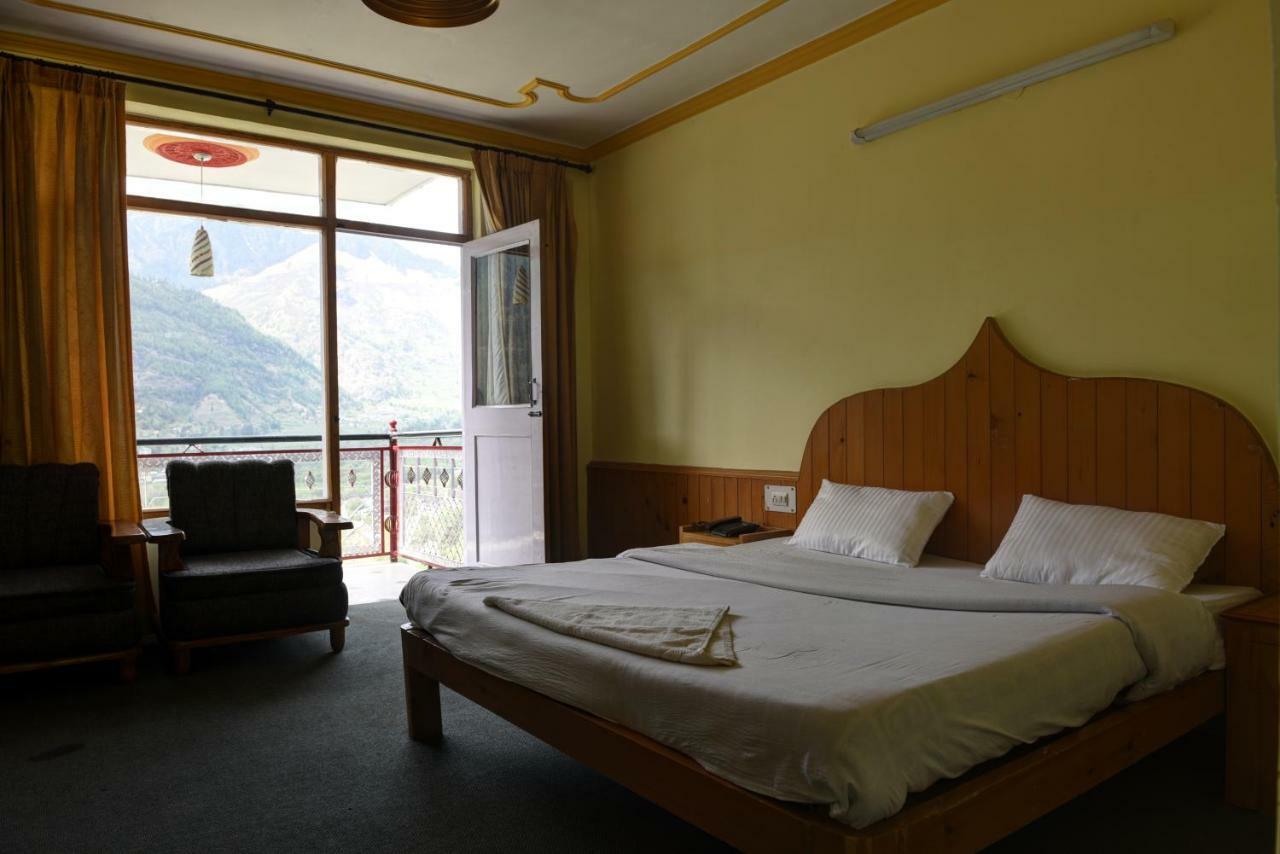 Hotel Dharma Galaxy 3*