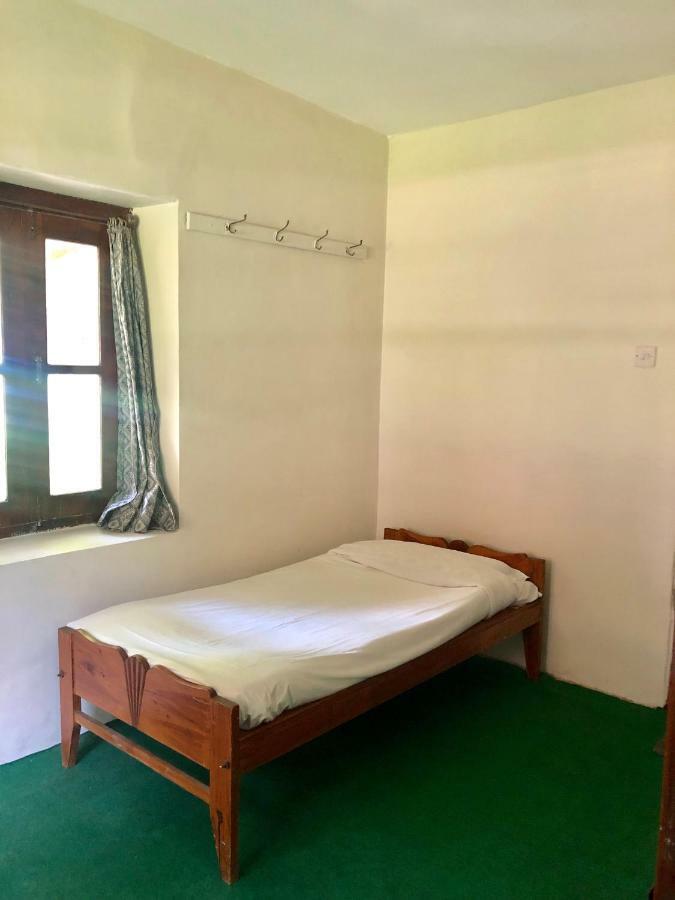 John Banon's Hotel Manali (Himachal Pradesh)