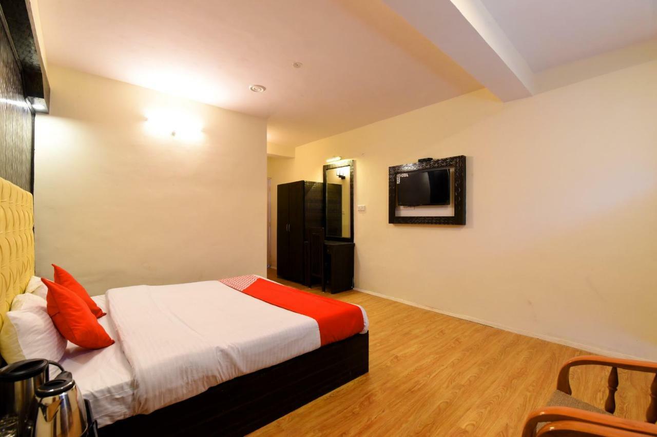 Oyo 15216 North 3*