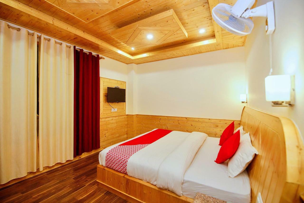 Oyo 24026 Snow Hills Hotel
