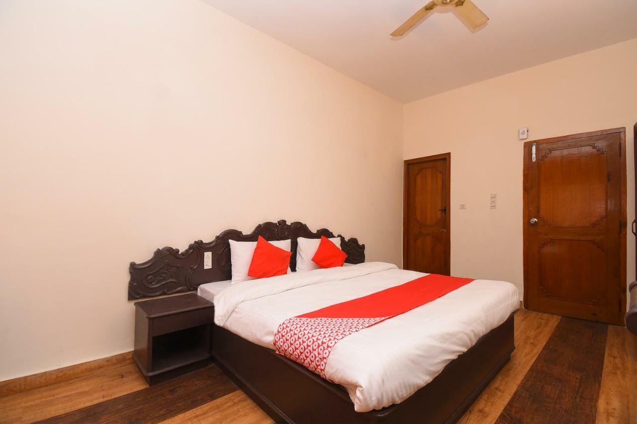 Kalinga Intercontinental Hotel 3*