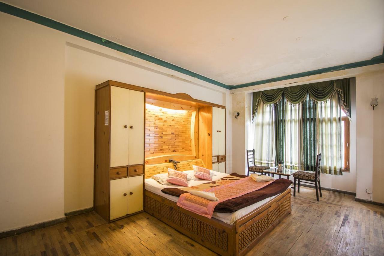 Flamingo Bed & Breakfast Manali (Himachal Pradesh)