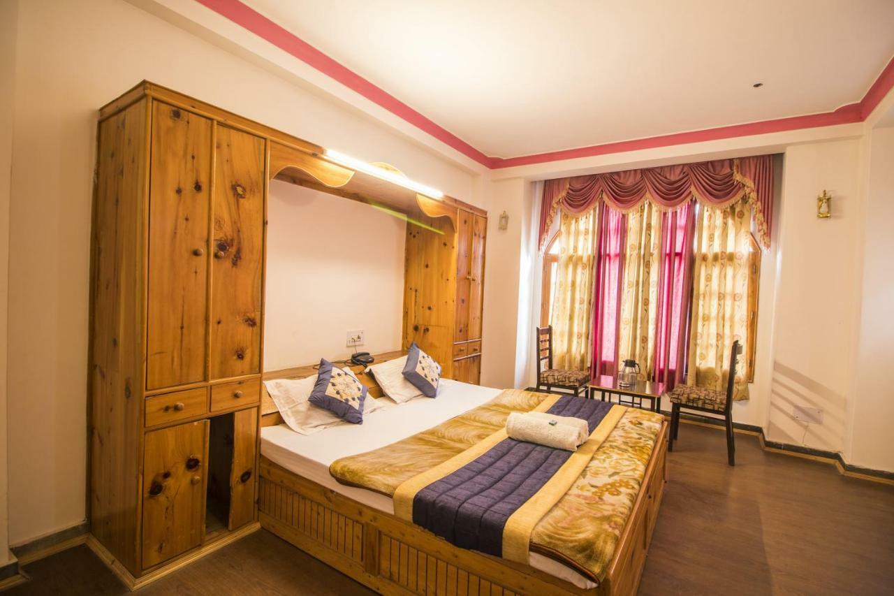 Flamingo Bed & Breakfast
