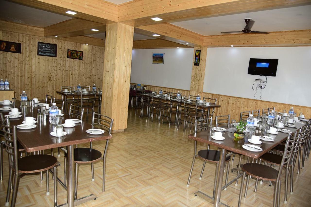 Dreams Hotel Manali (Himachal Pradesh)