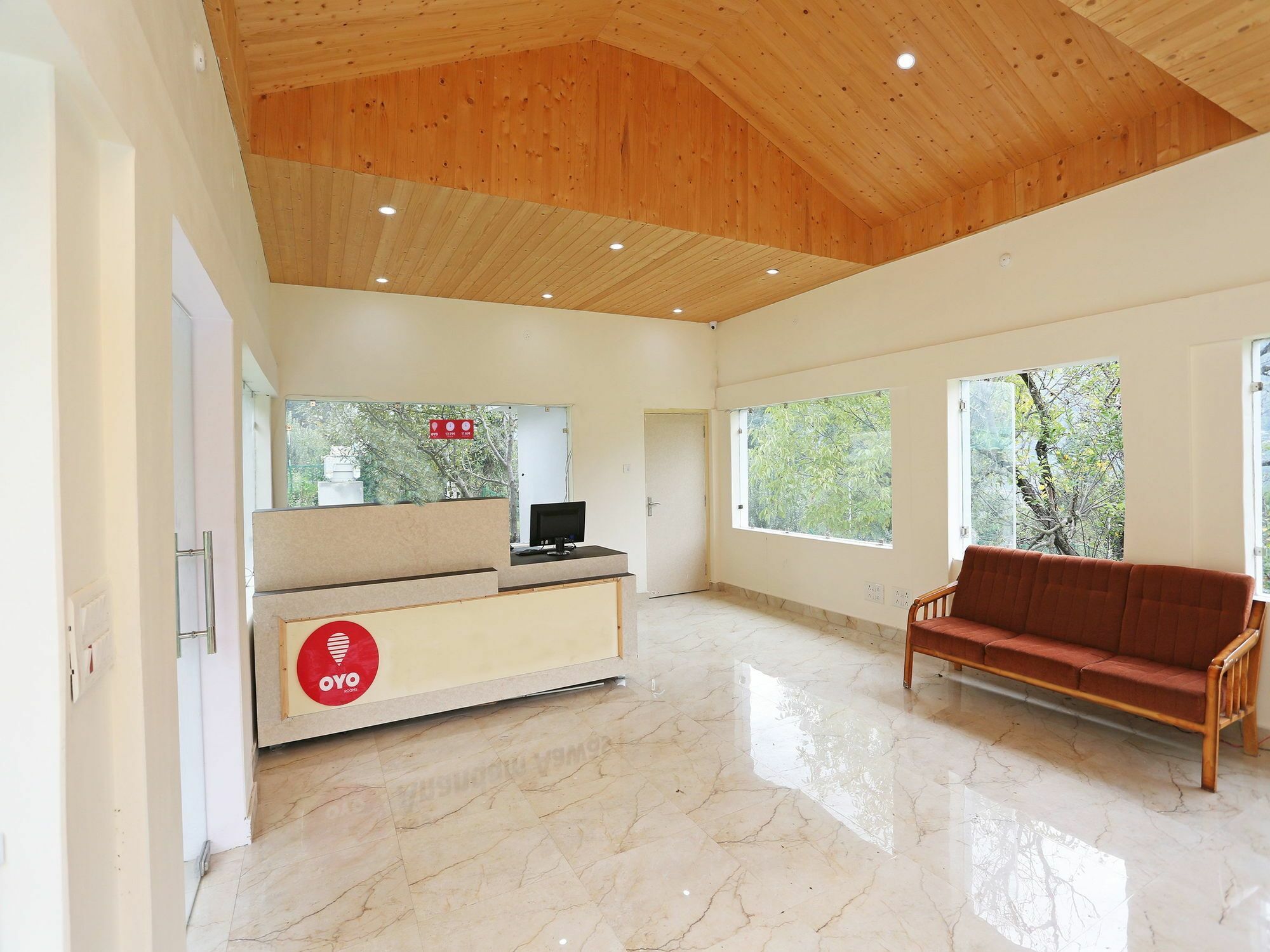 Hotel Oyo 9484 Yugrishi