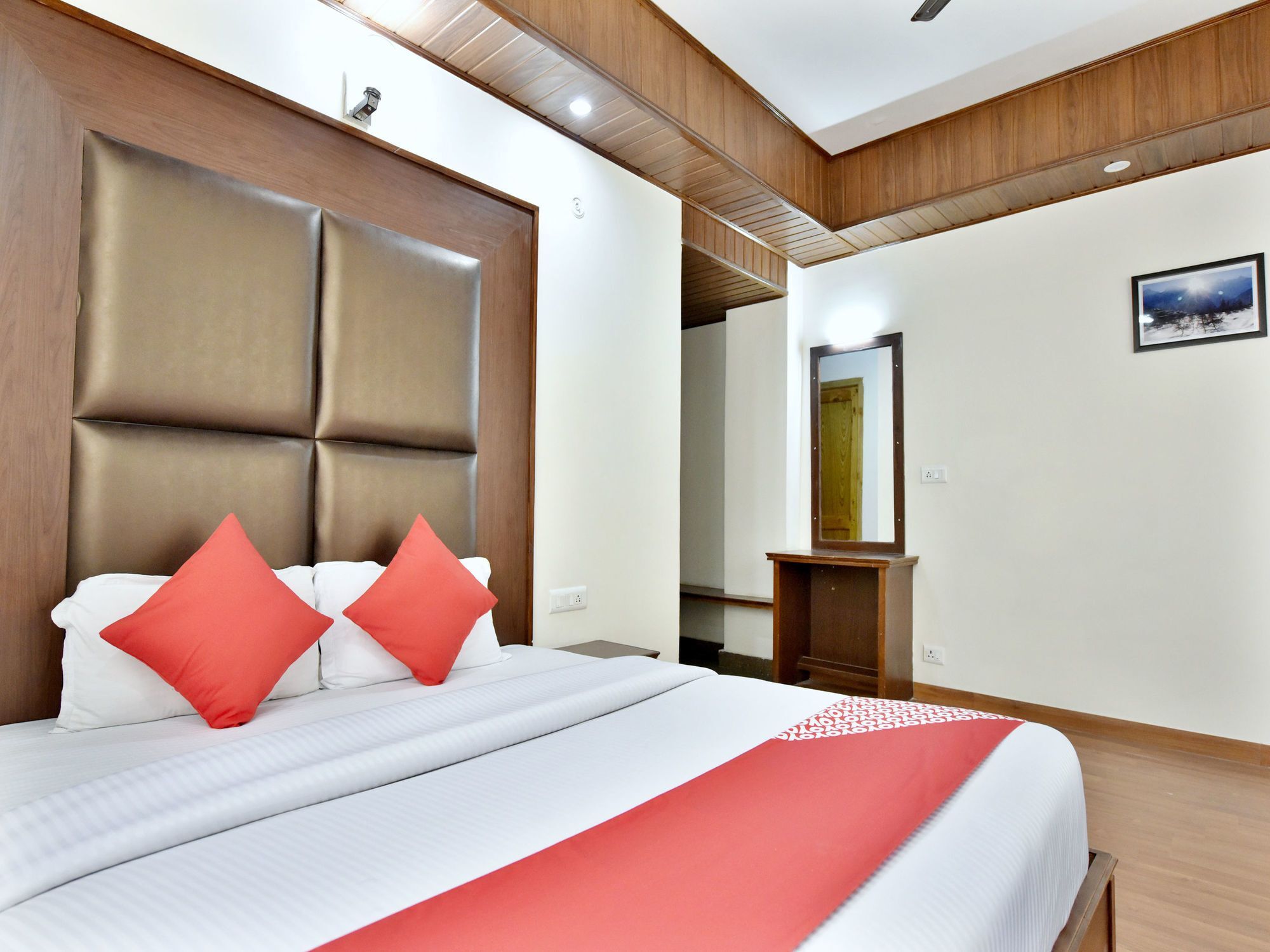 Oyo 8797 Mountain Regency 3* Manali (Himachal Pradesh)