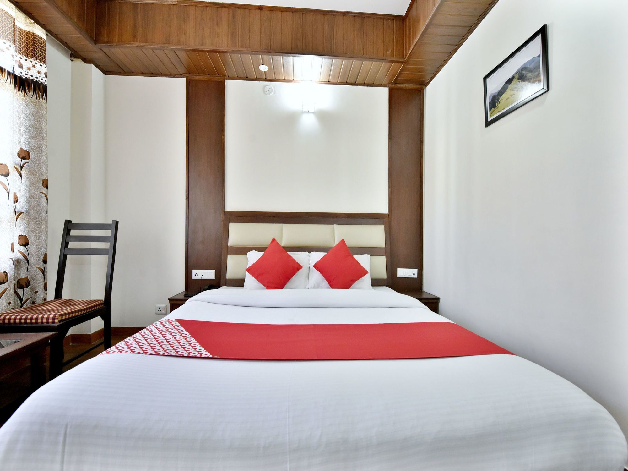 Hotel Oyo 8797 Mountain Regency