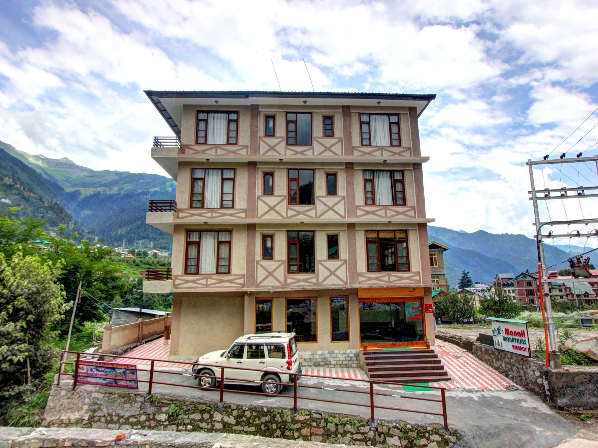 Oyo 8797 Mountain Regency Manali (Himachal Pradesh)