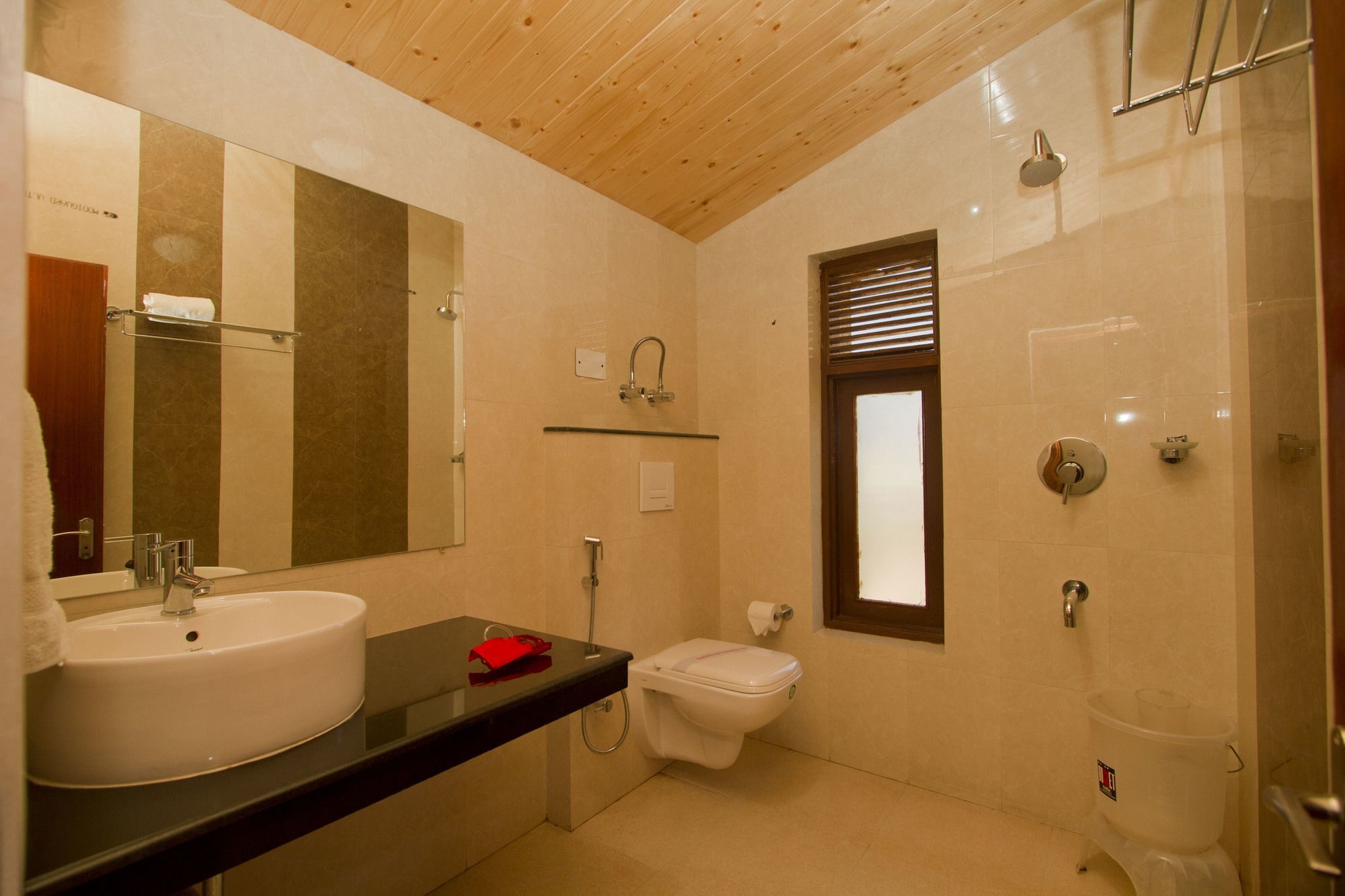 Hotel Oyo 2943 Eco Groves Manali (Himachal Pradesh)