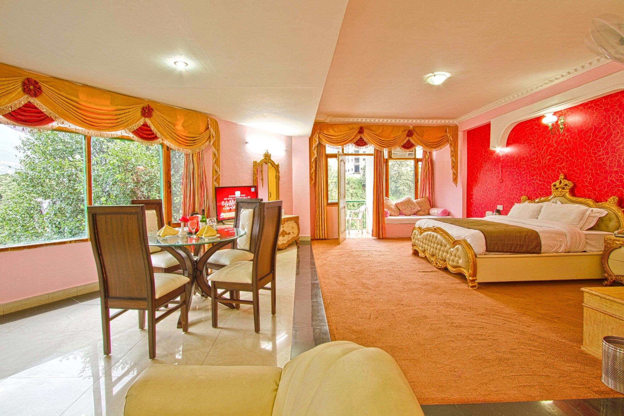Hotel Royal Hills Manali (Himachal Pradesh)