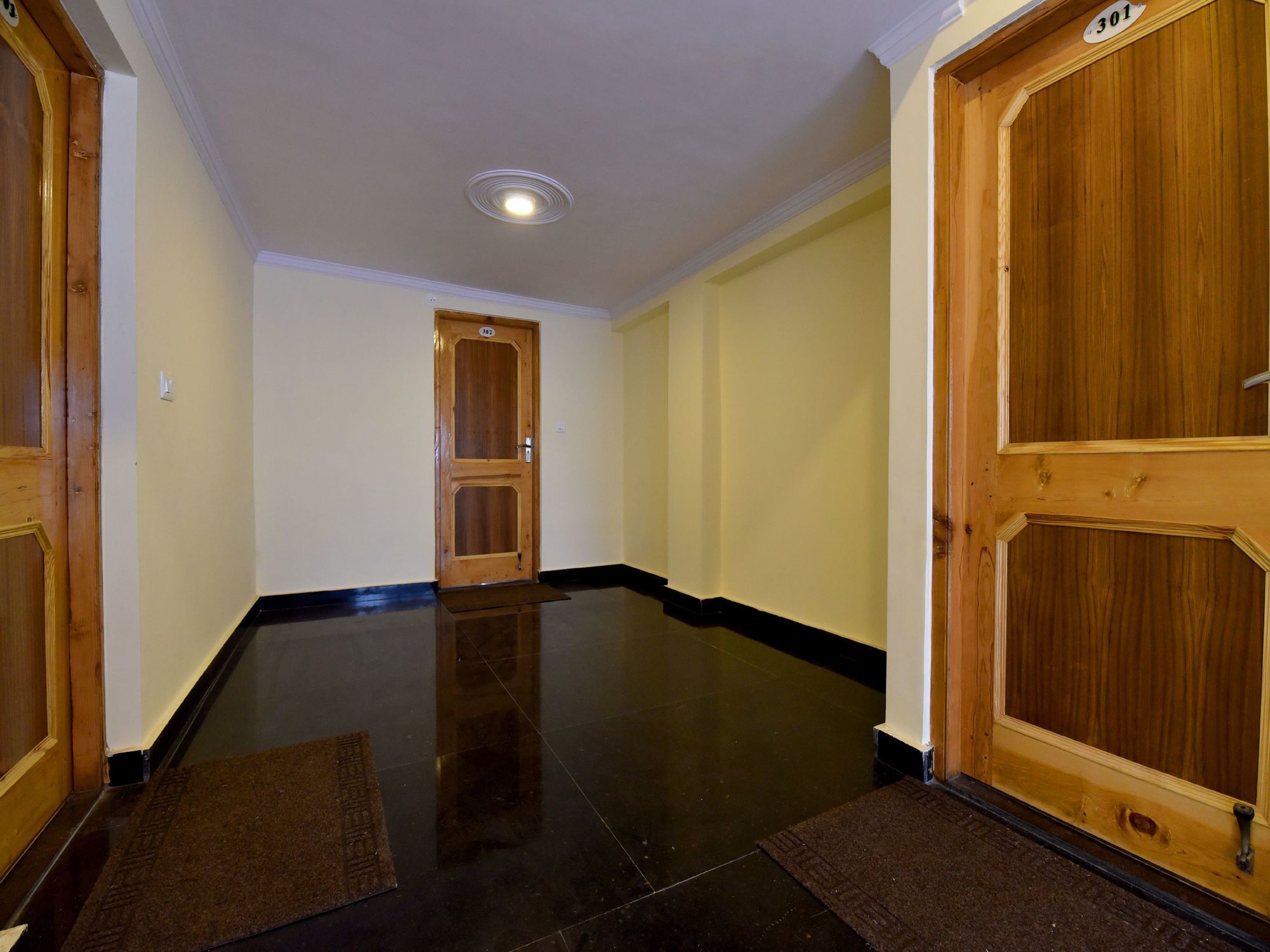 Oyo 13356 Himachal Heights 2* Manali (Himachal Pradesh)