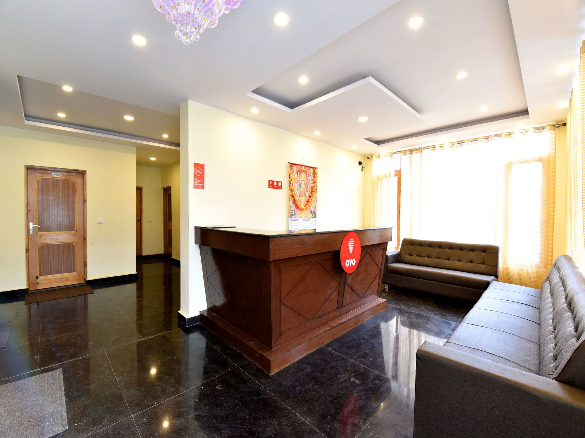 Hotel Oyo 13356 Himachal Heights Manali (Himachal Pradesh)