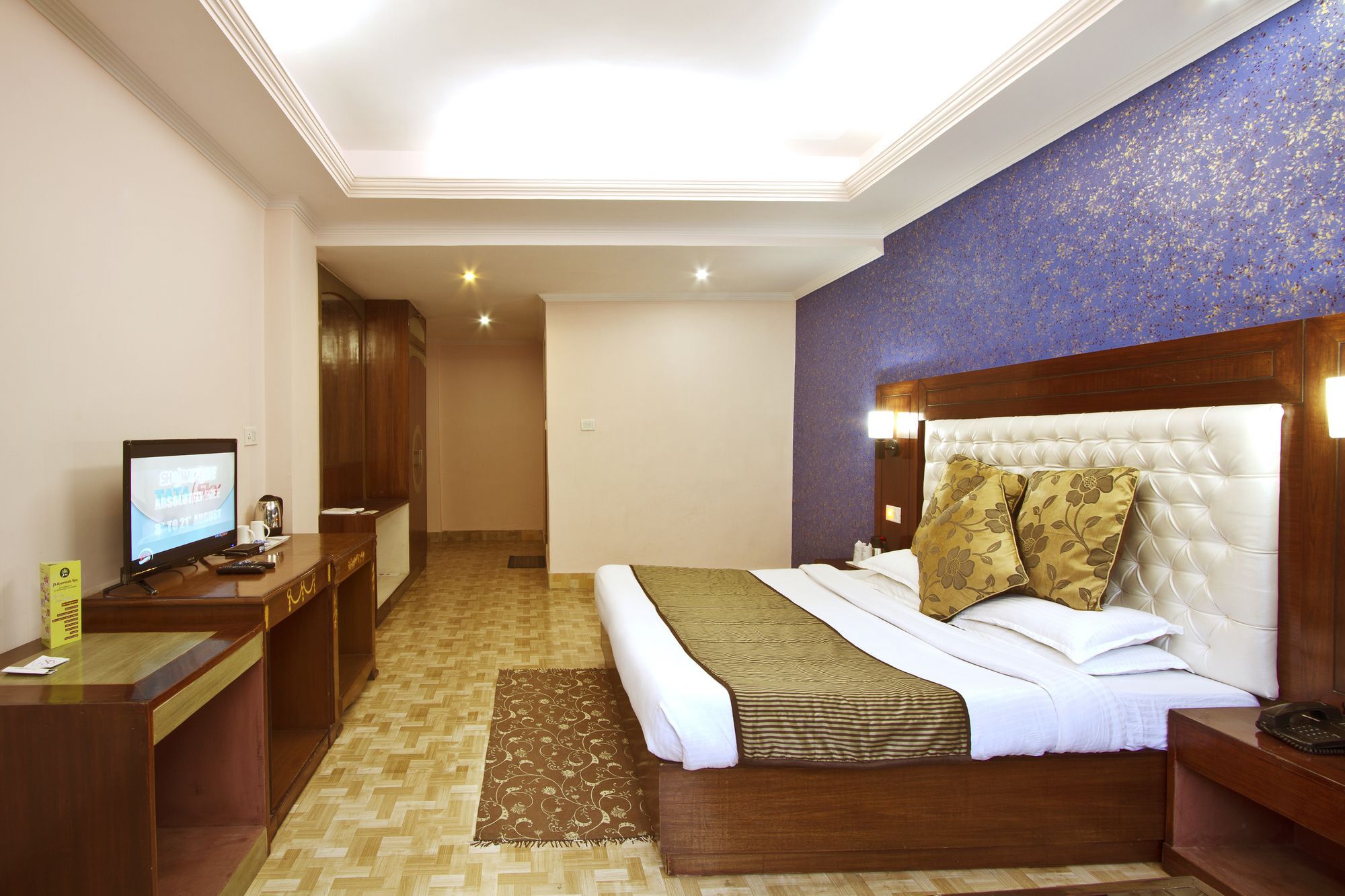 Royal Hills Hotel 3*